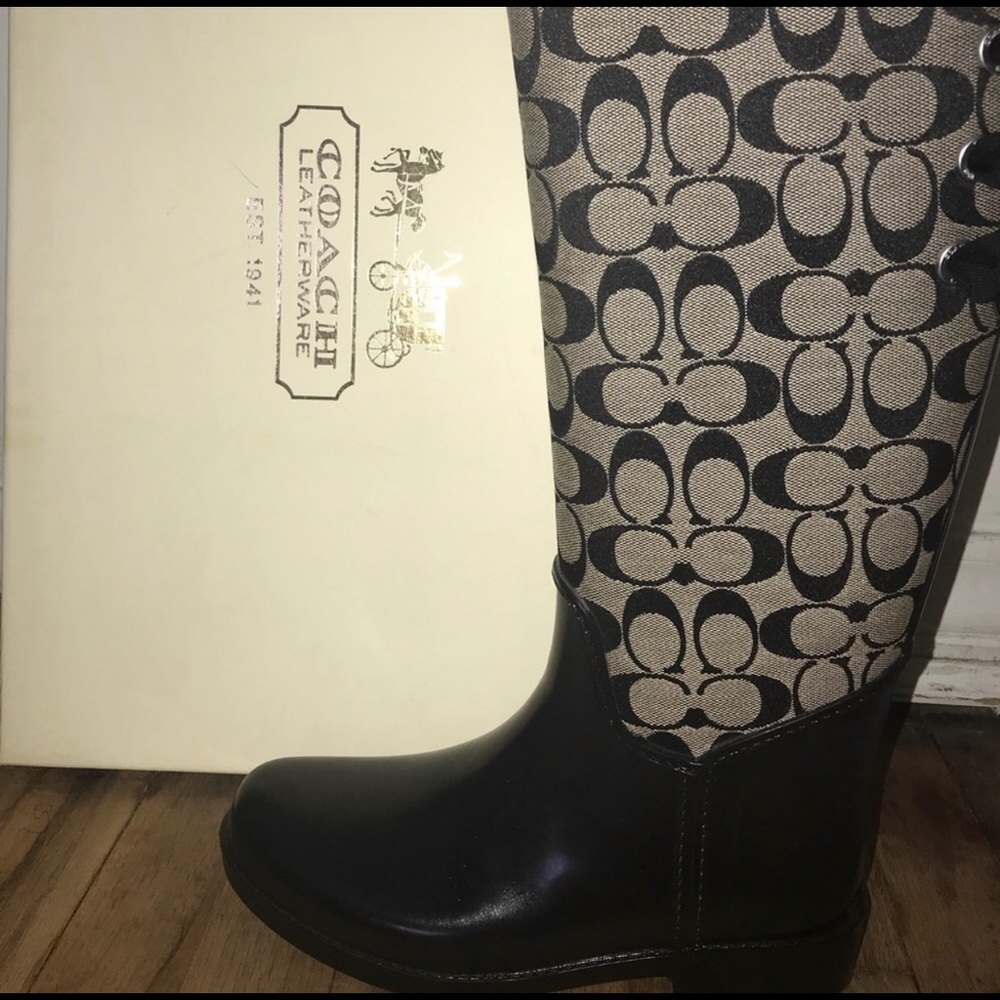 COACH TRISTEE BOOTS SIZE 8